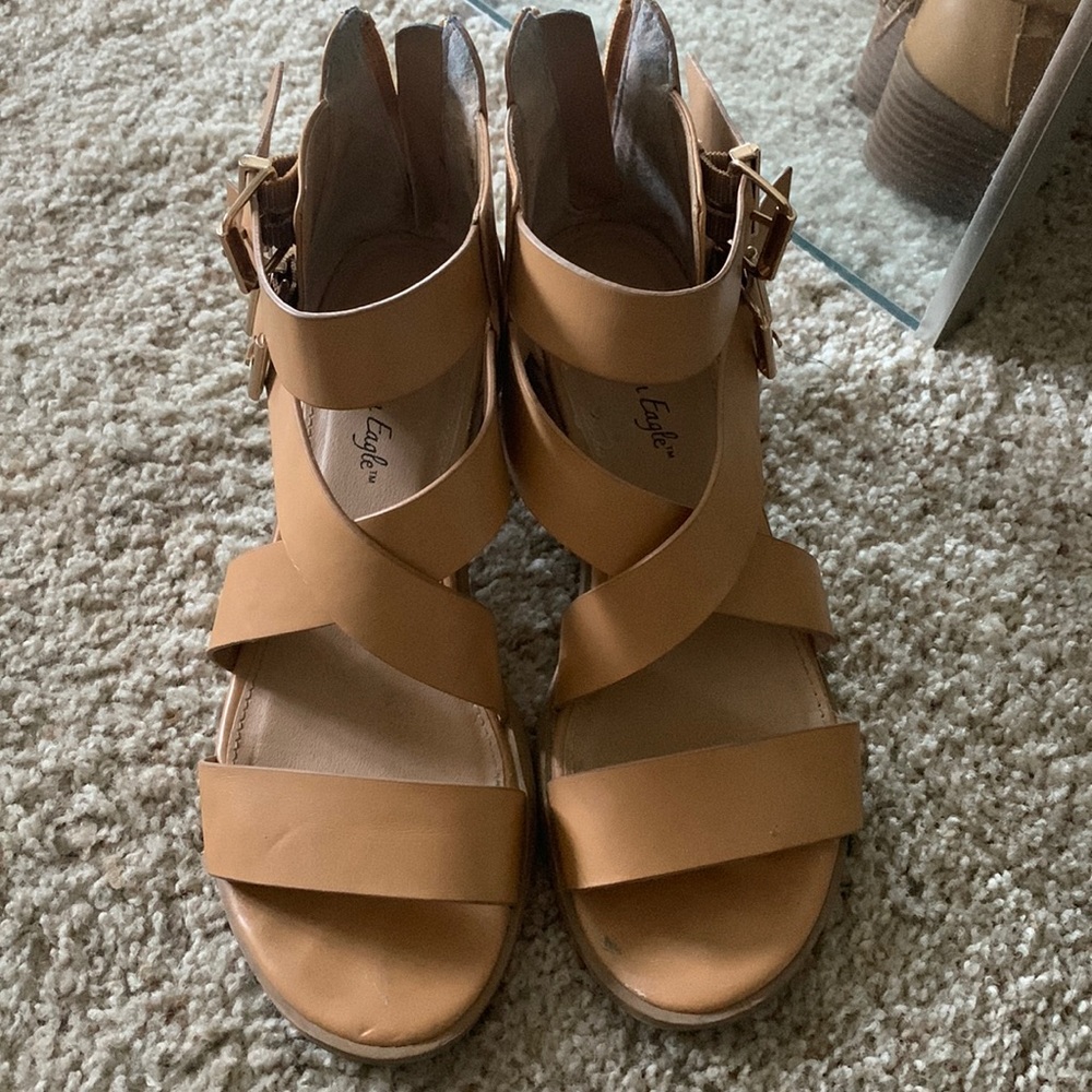 AMERICAN EAGLE sandals